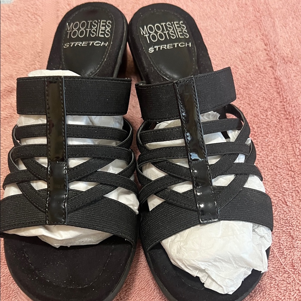 Mootsies Tootsies Black Stretch Sandals